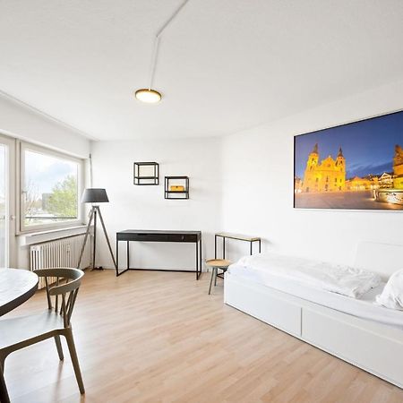 Sali Homes - Fewo Bluehendes Barock Ludwigsburg Bagian luar foto