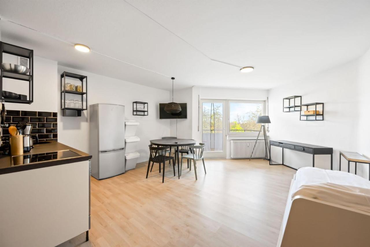 Sali Homes - Fewo Bluehendes Barock Ludwigsburg Bagian luar foto
